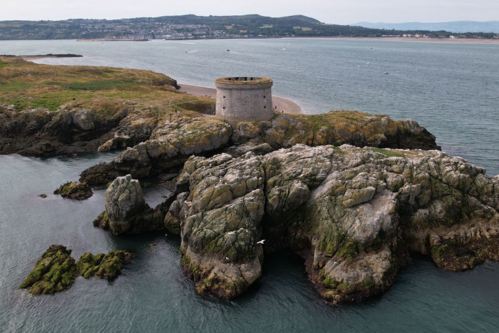 Howth Cliff Cruises – Ferry to land on Ireland’s Eye