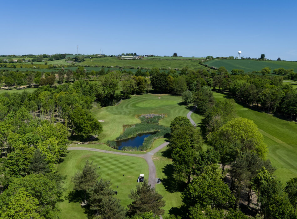 Aerial view of Hollywood Lakes golf club.